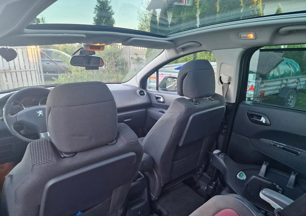 Peugeot 5008 cena 31000 przebieg: 208000, rok produkcji 2012 z Pionki małe 67